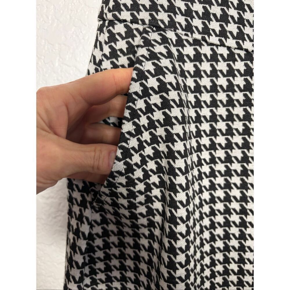 Cabi Houndstooth A-line Midi Skirt Black, White Size 4 - Picture 8 of 12